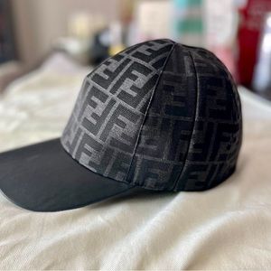 Fendi Men’s Reversible cap